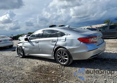 2021 Honda Accord Lx z USA, uszkodzony, nr VIN 1HGCV1F17MA112218